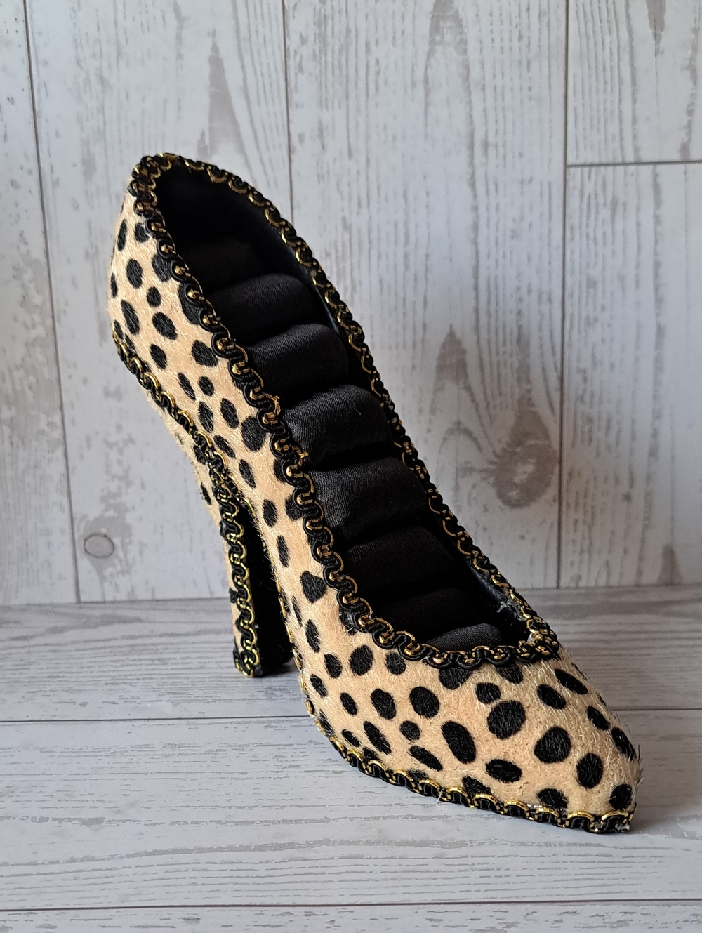 Leopard Print High Heel Ring Holder Ring Display Tan and Black